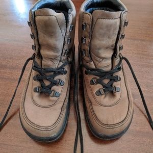 Vintage Finn Comfort Women's Hikers size 7